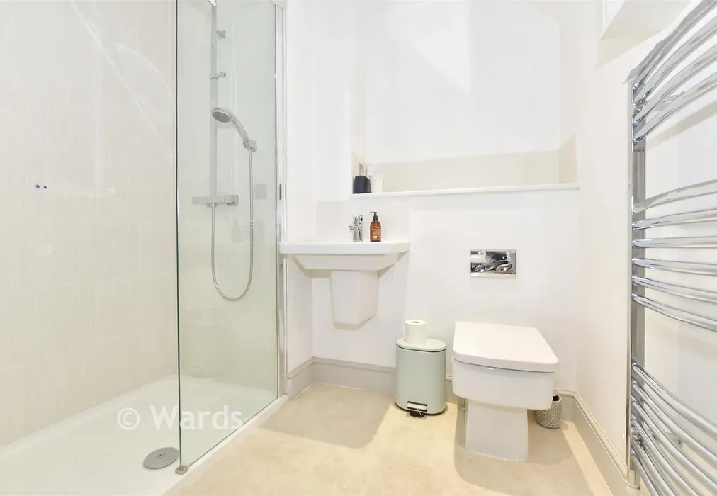 Shower Room - High Street, Tenterden, Kent - Wards of Kent