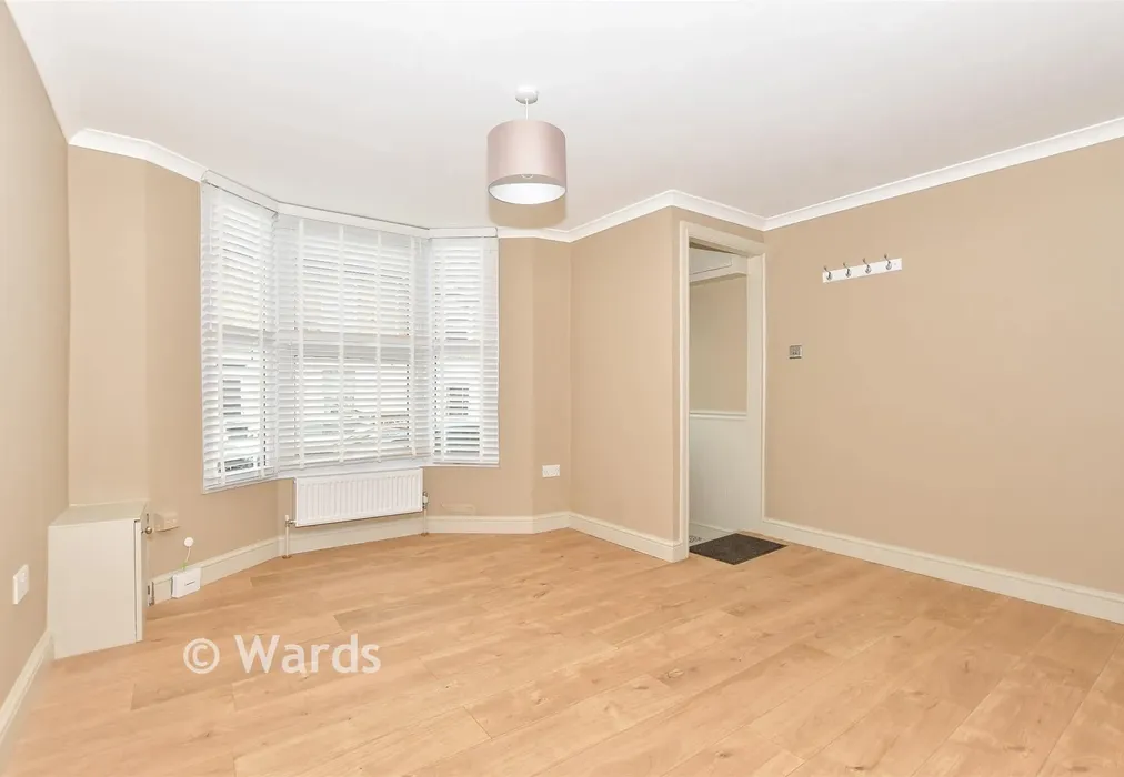 Lounge - Clarendon Place, Dover, Kent - Wards of Kent