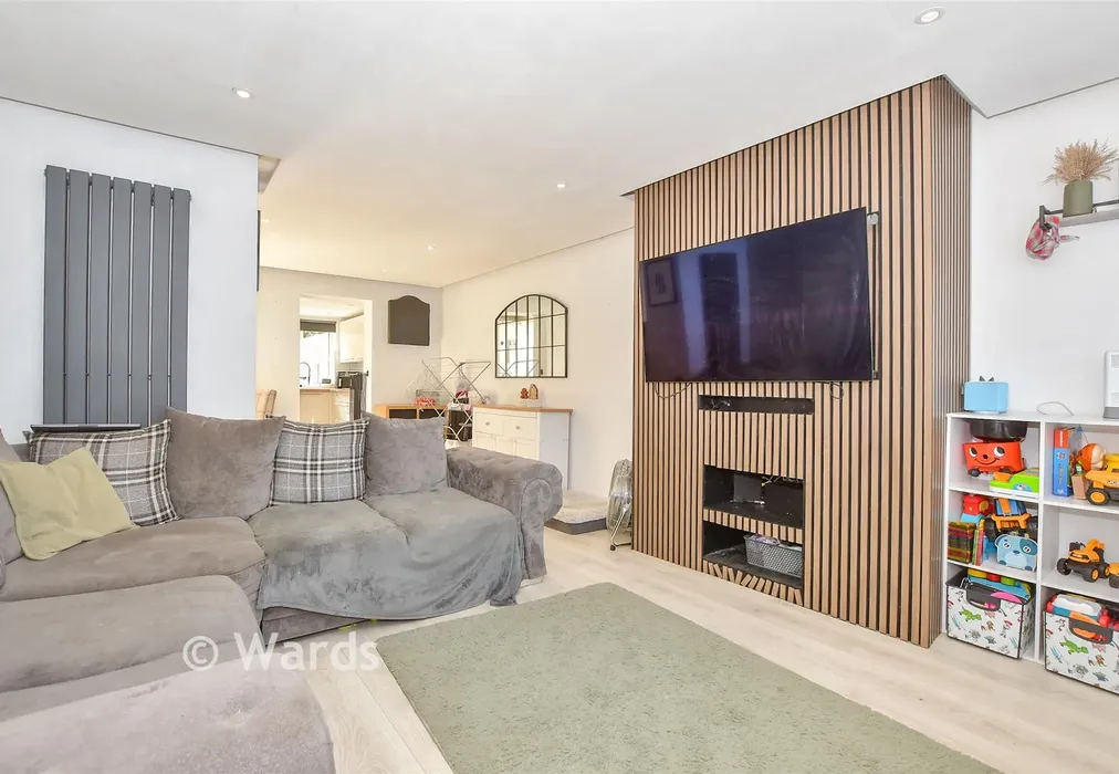 Lounge - Swallow Road, Larkfield, Kent - Wards of Kent