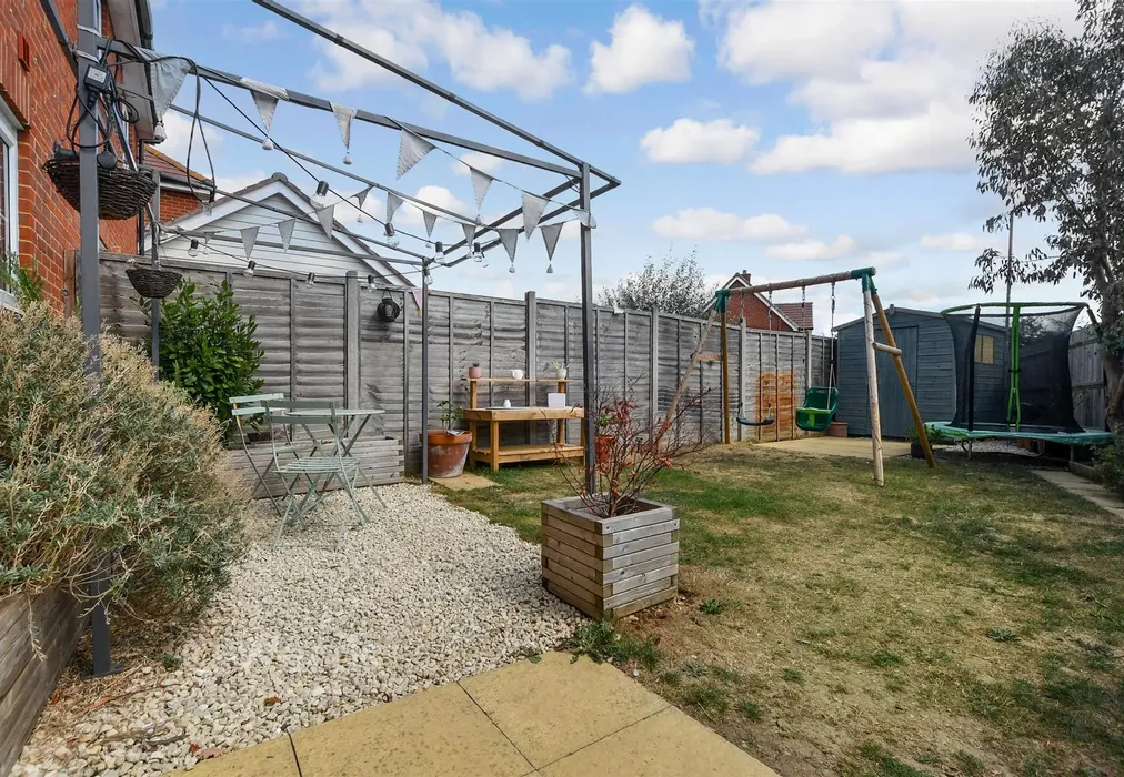 Rear Garden - King Road, Staplehurst, Kent - Wards of Kent