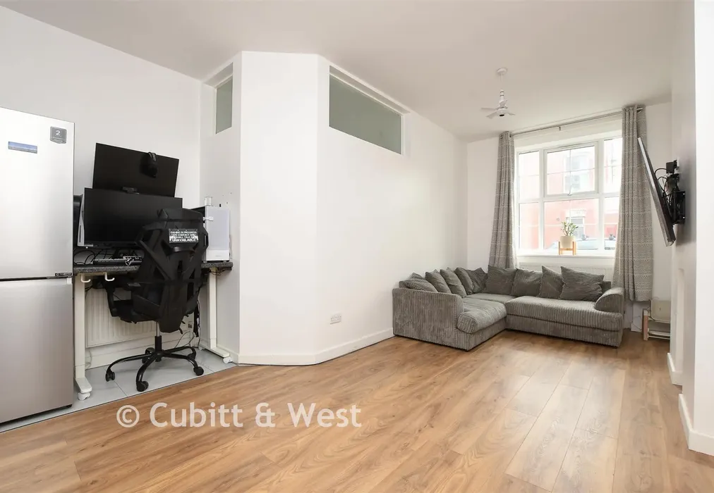 Lounge/Diner - Sydney Road, Sutton, Surrey - Wards of Kent