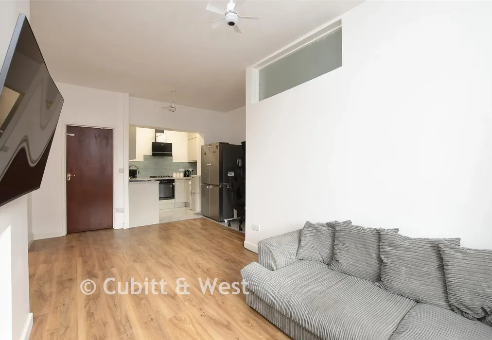 Lounge/Diner - Sydney Road, Sutton, Surrey - Wards of Kent