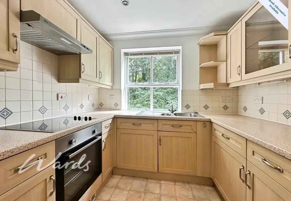 Kitchen - River Bank Close Maidstone ME15 - Wards of Kent