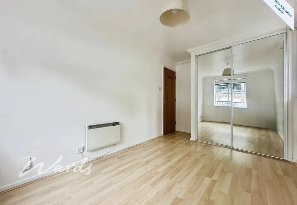 Bedroom - River Bank Close Maidstone ME15 - Wards of Kent