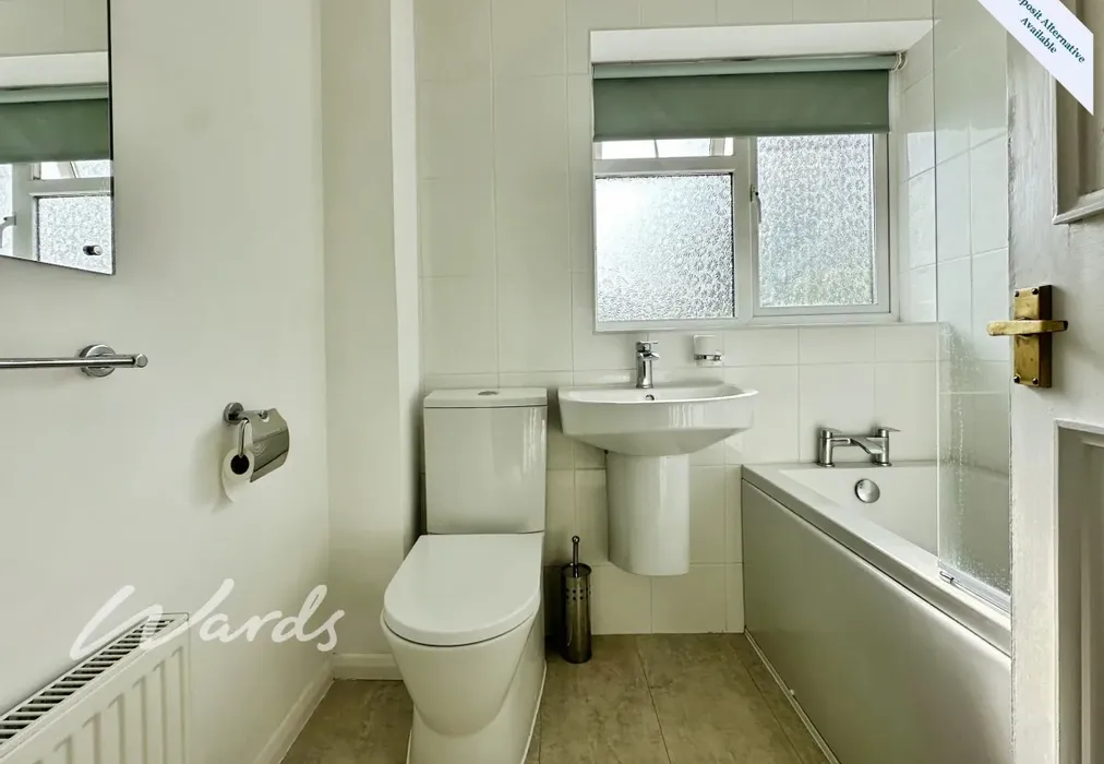 Bathroom - Shaftesbury Close East Malling ME19 - Wards of Kent