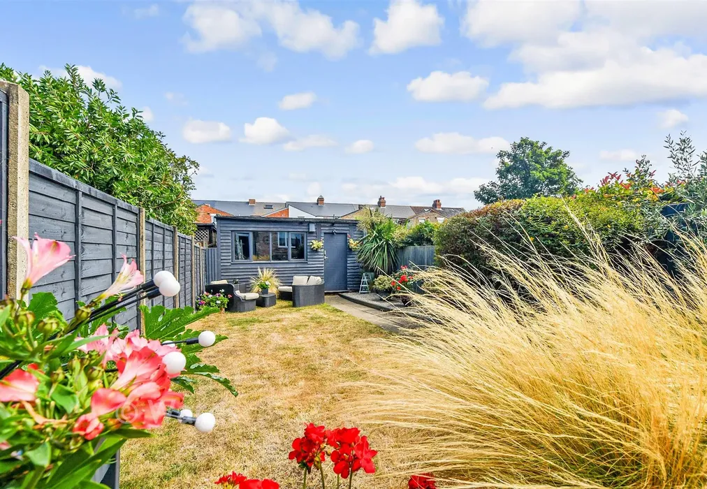 External Lifestyle Photograph - Stanley Road, Folkestone, Kent - Wards of Kent