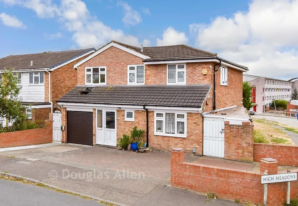 External (Web) - High Meadows, Chigwell, Essex - Wards of Kent