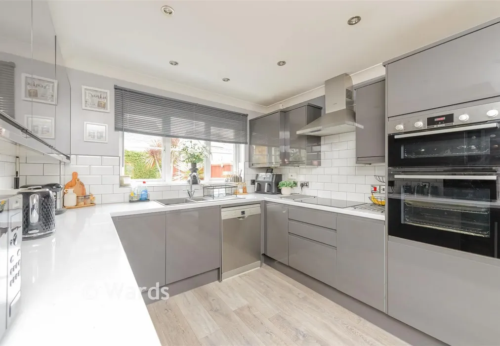 Kitchen - Mackintosh Close, High Halstow, Kent - Wards of Kent