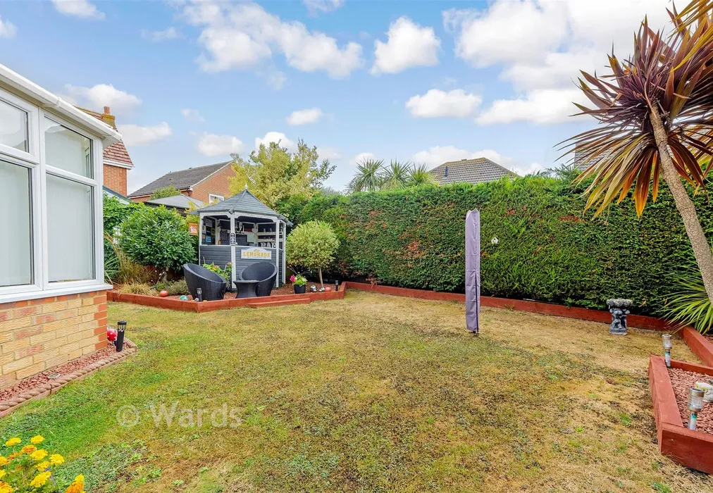 Rear Garden - Mackintosh Close, High Halstow, Kent - Wards of Kent