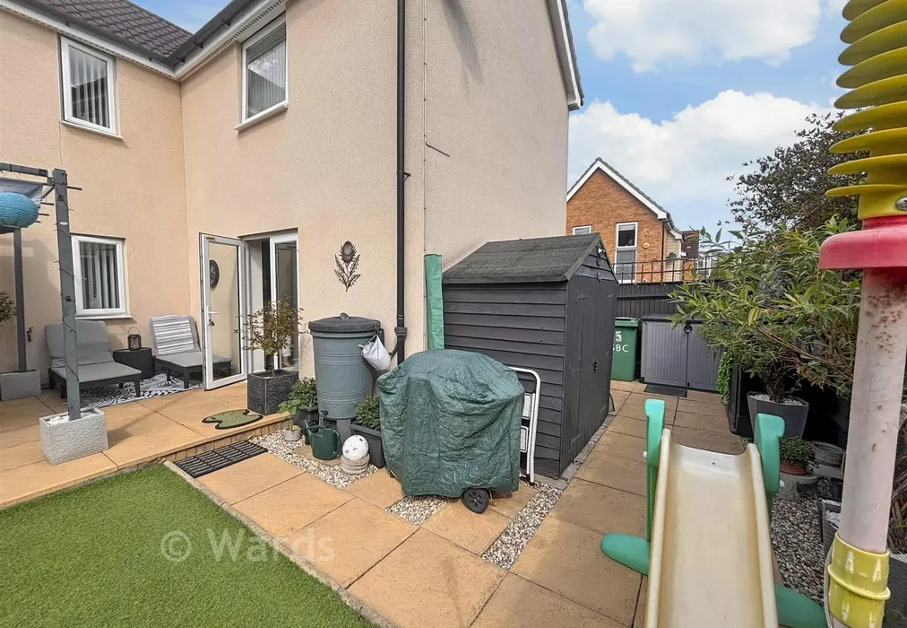 Side Garden - Spinel Close, Sittingbourne, Kent - Wards of Kent