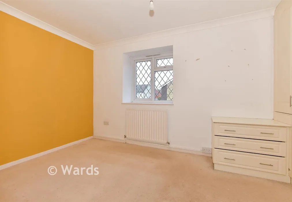 Bedroom 1 - The Coppice, Sturry, Nr Canterbury, Kent - Wards of Kent
