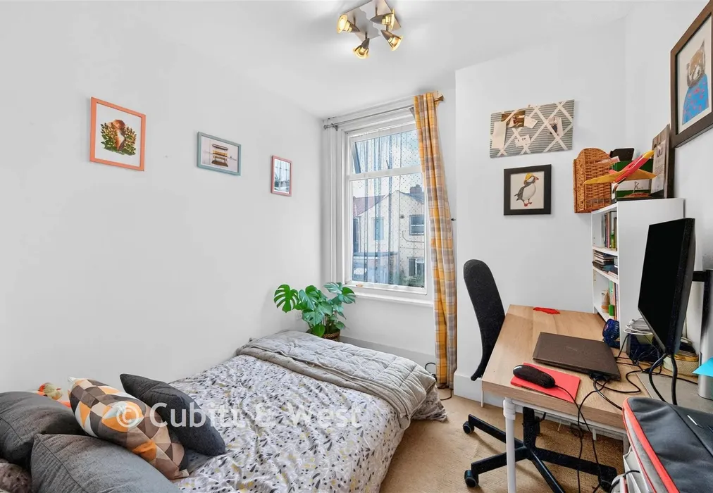 Bedroom 3 - Eastfield Road, Southsea, Hampshire - Wards of Kent