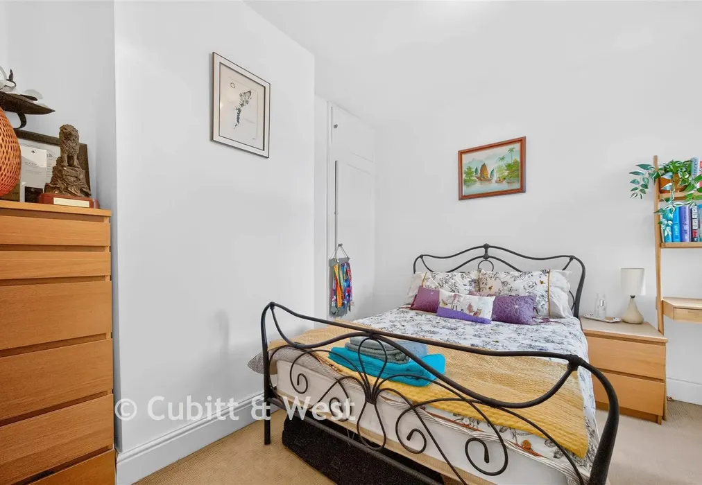 Bedroom 2 - Eastfield Road, Southsea, Hampshire - Wards of Kent