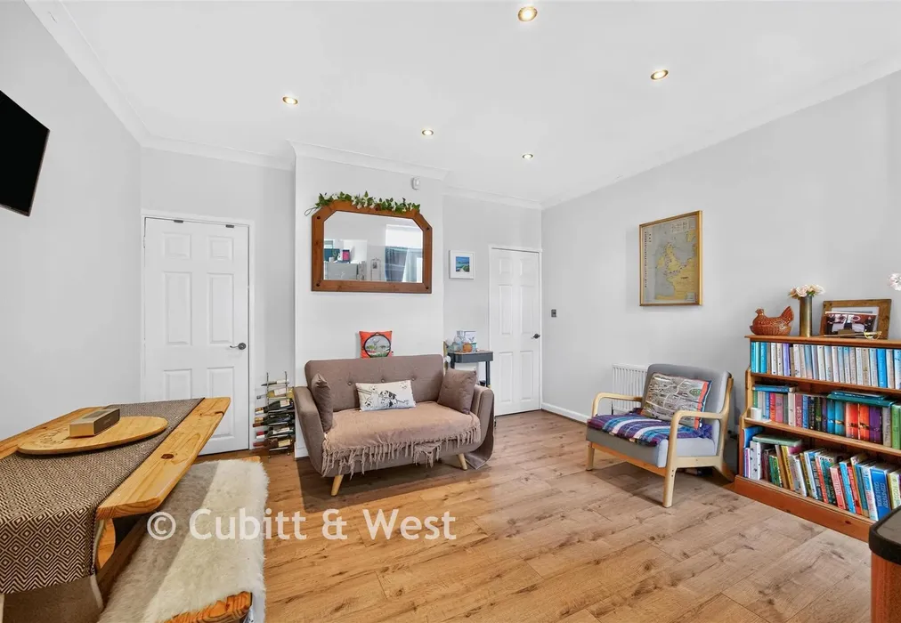 Dining Area - Eastfield Road, Southsea, Hampshire - Wards of Kent