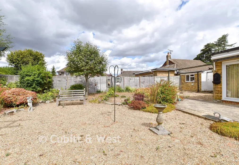 Rear Garden - Irwin Drive, Horsham, West Sussex - Wards of Kent