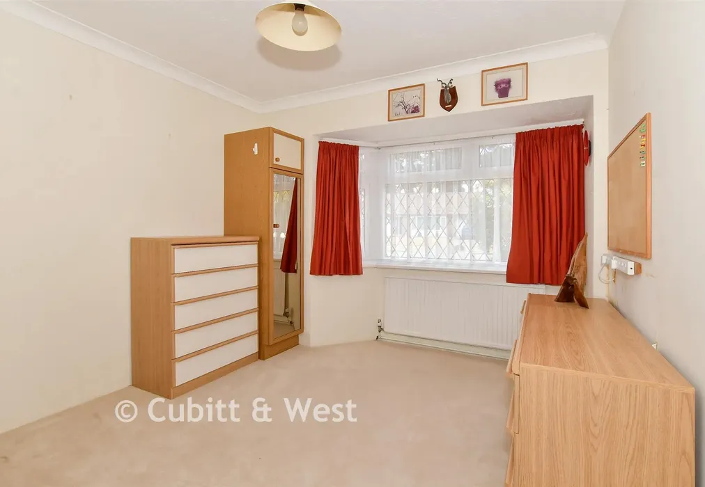 Bedroom 2 - Irwin Drive, Horsham, West Sussex - Wards of Kent
