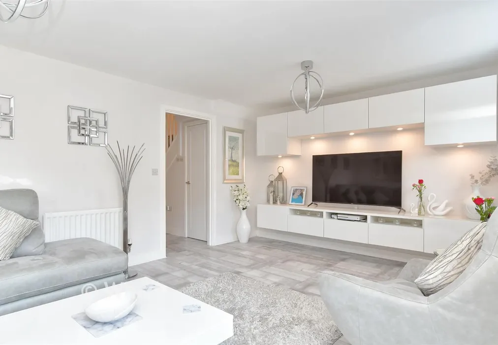 Lounge - Weymouth Road, Wainscott, Rochester, Kent - Wards of Kent