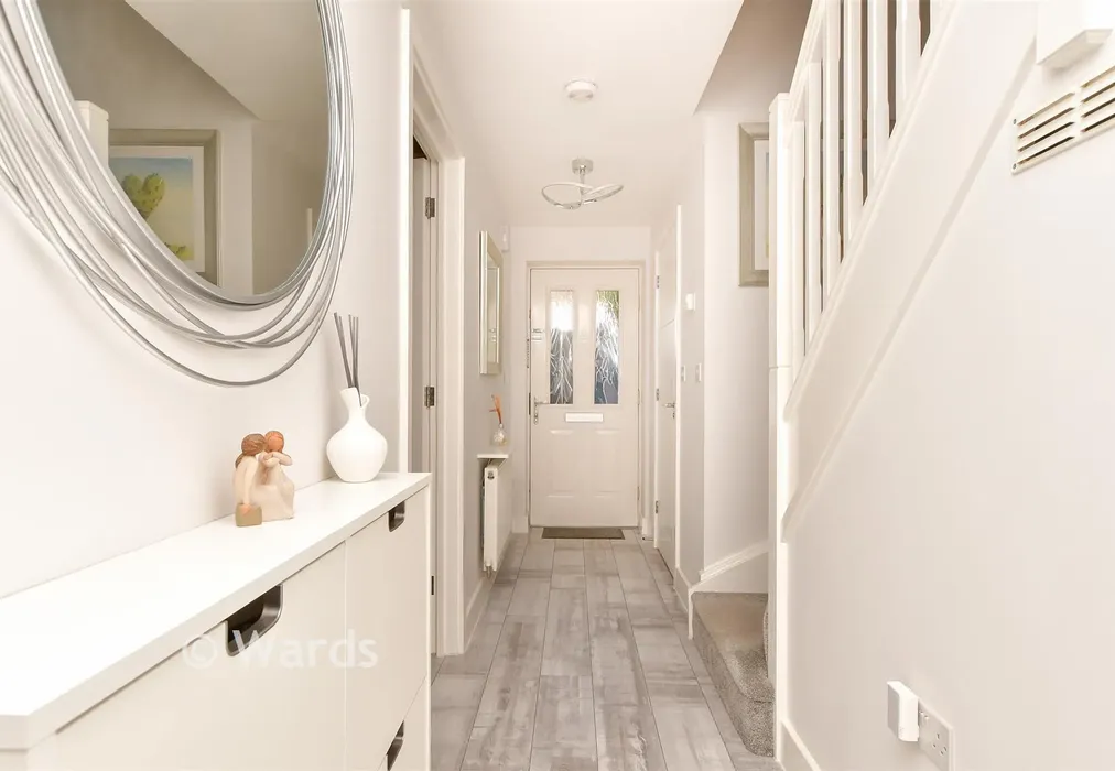 Hallway - Weymouth Road, Wainscott, Rochester, Kent - Wards of Kent