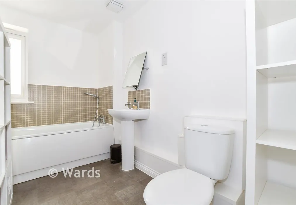 Bathroom - Hawley Drive, Leybourne, West Malling, Kent - Wards of Kent