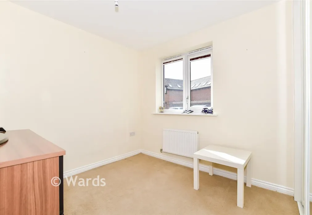 Bedroom 2 - Hawley Drive, Leybourne, West Malling, Kent - Wards of Kent