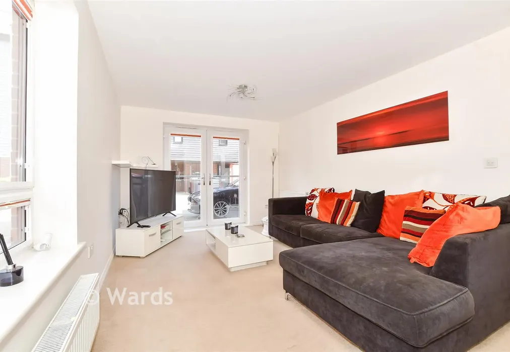 Lounge - Hawley Drive, Leybourne, West Malling, Kent - Wards of Kent