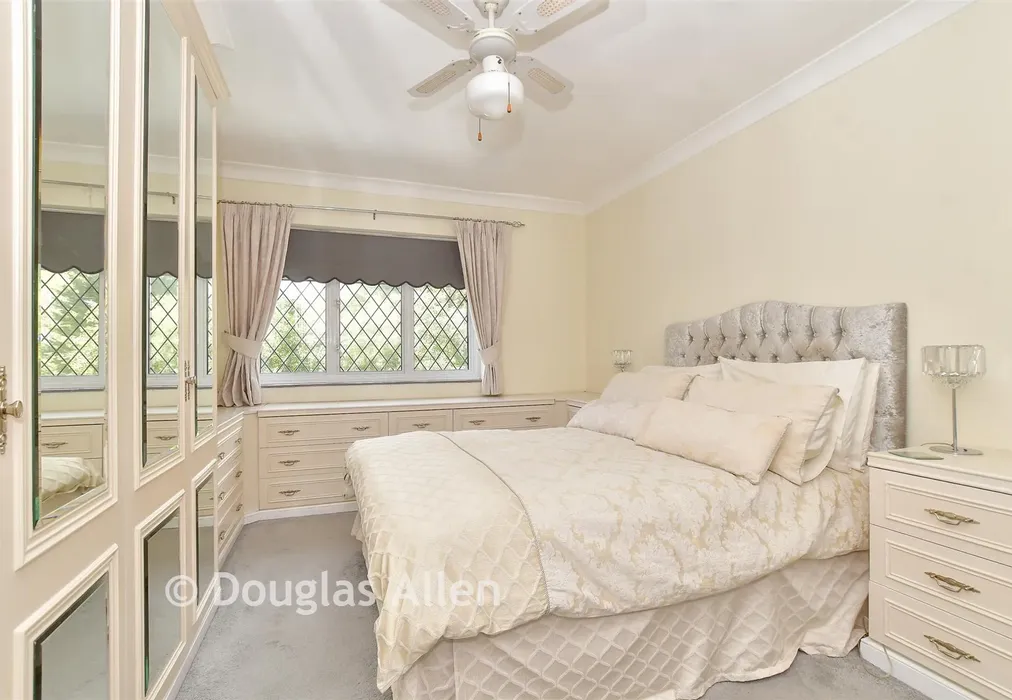 Bedroom 1 - Marjorams Avenue, Loughton, Essex - Wards of Kent