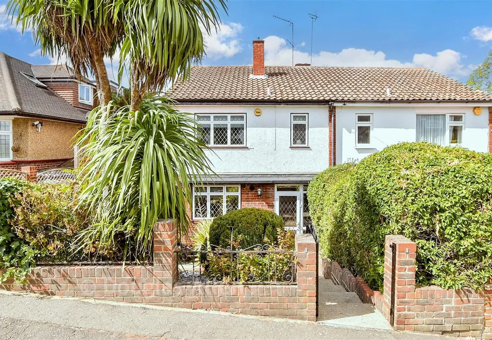 External (Web) - Marjorams Avenue, Loughton, Essex - Wards of Kent