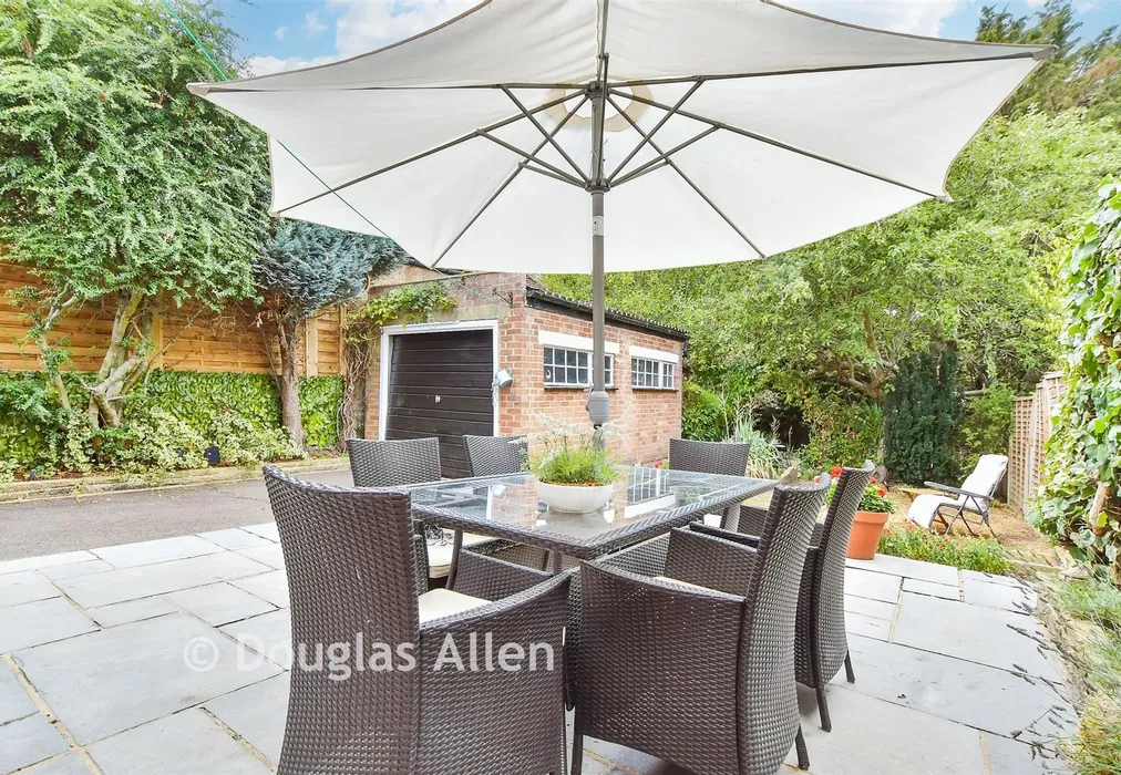 Patio / Decking - Marjorams Avenue, Loughton, Essex - Wards of Kent
