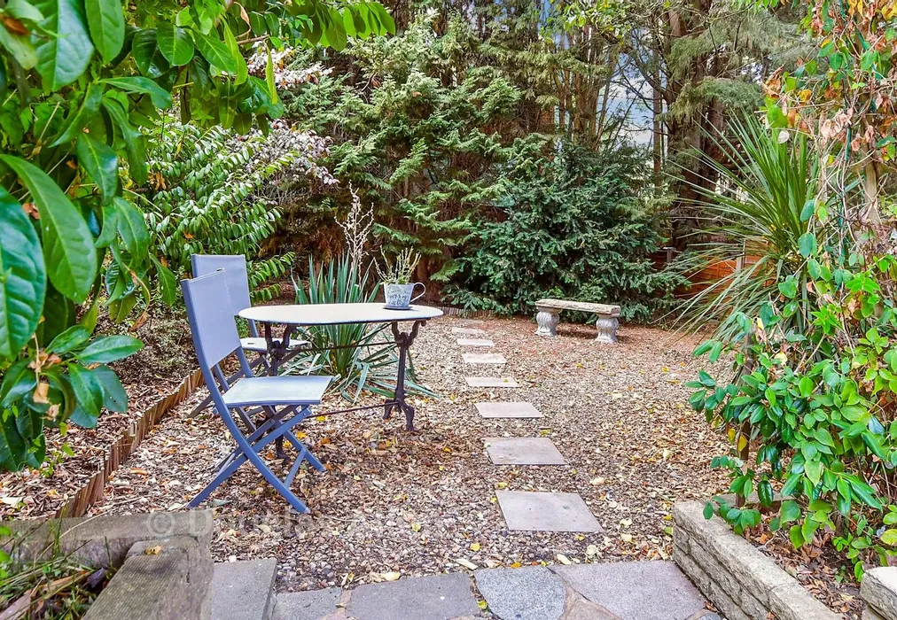 External Lifestyle Photograph - Marjorams Avenue, Loughton, Essex - Wards of Kent