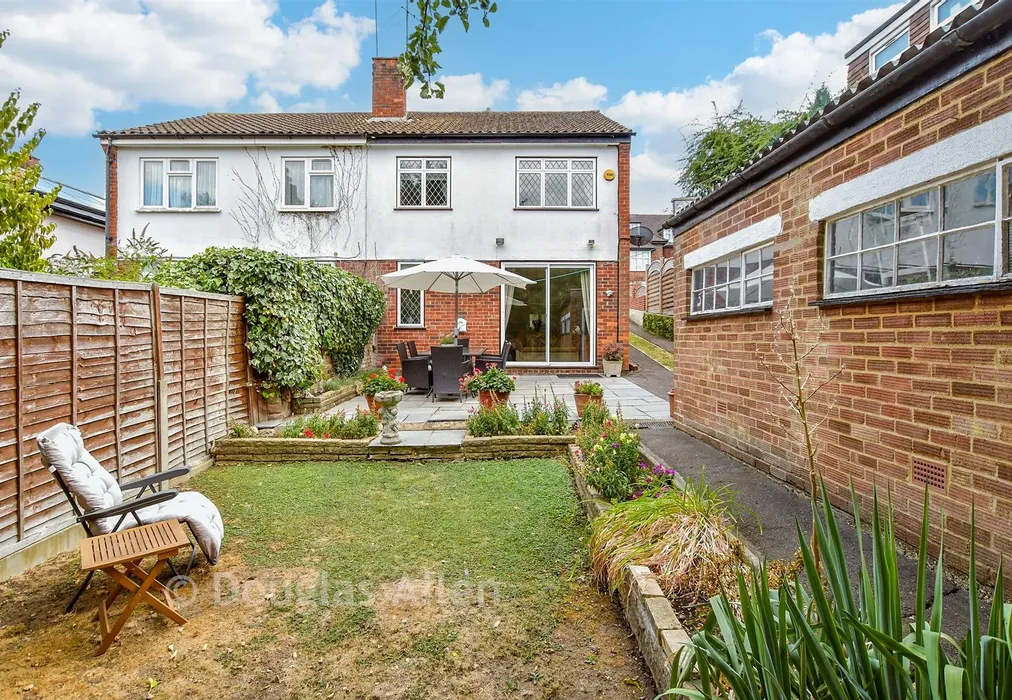 Rear Elevation - Marjorams Avenue, Loughton, Essex - Wards of Kent