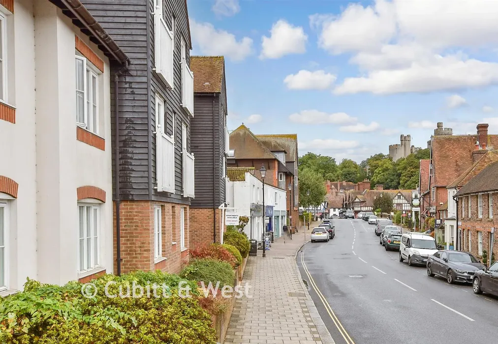 Surrounding Area - Queen Street, Arundel, West Sussex - Wards of Kent