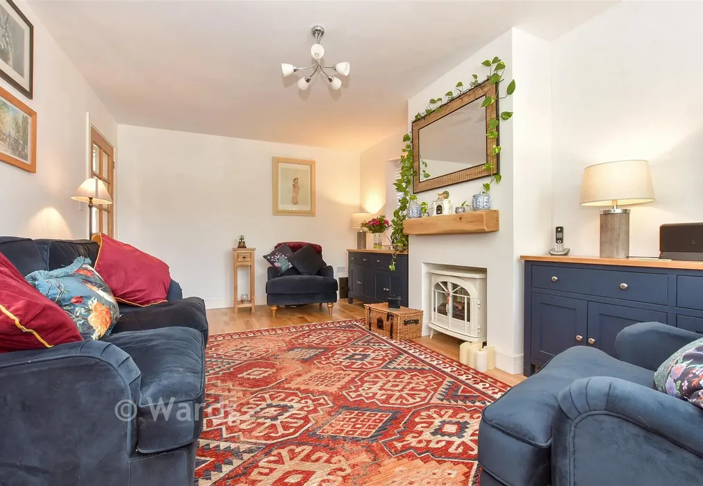 Lounge - Hoopers Lane, Herne Bay, Kent - Wards of Kent