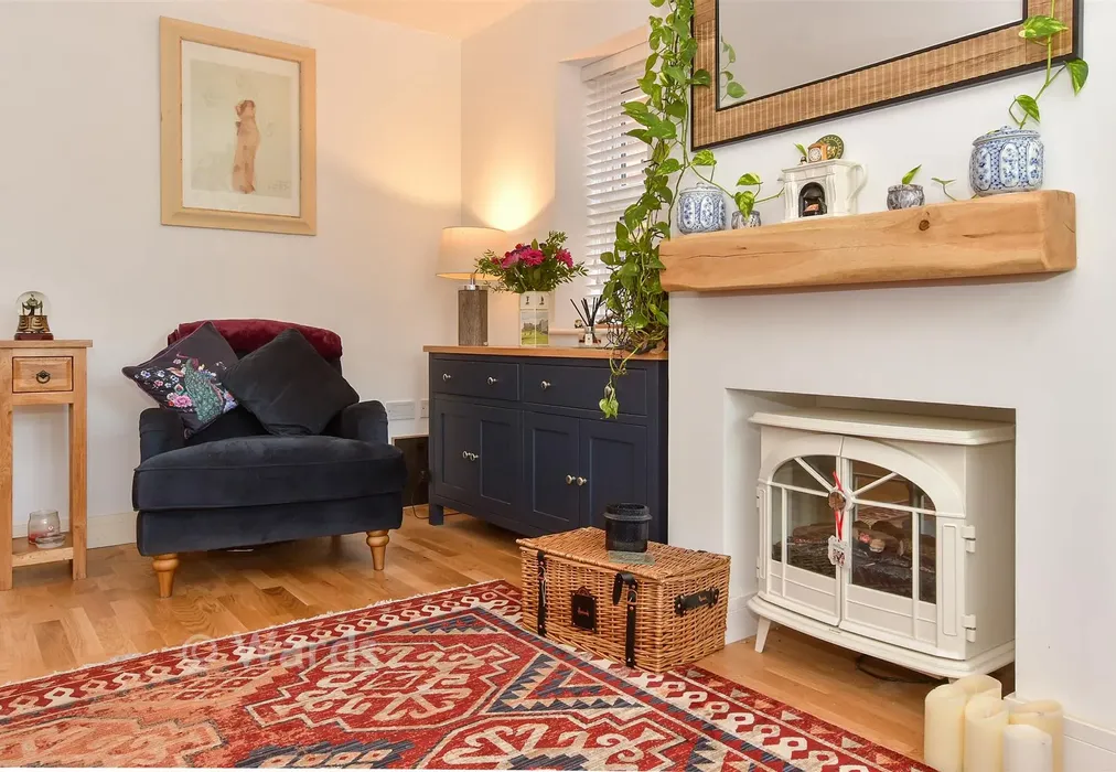 Internal Lifestyle Photograph - Hoopers Lane, Herne Bay, Kent - Wards of Kent