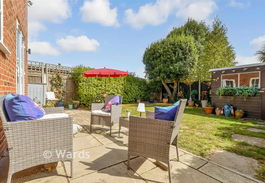 External Lifestyle Photograph - Hoopers Lane, Herne Bay, Kent - Wards of Kent