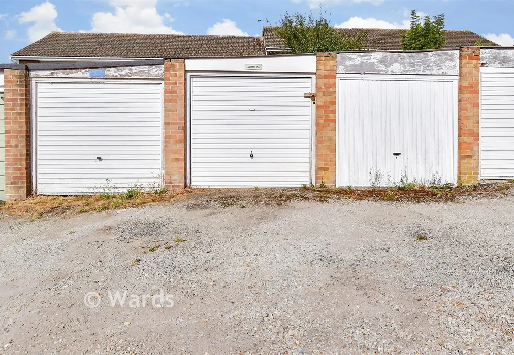 Garage - Merton Road, Bearsted, Maidstone, Kent - Wards of Kent