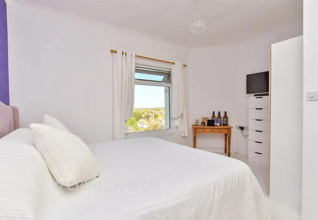 Bedroom - Grand Avenue, Worthing, West Sussex - Wards of Kent