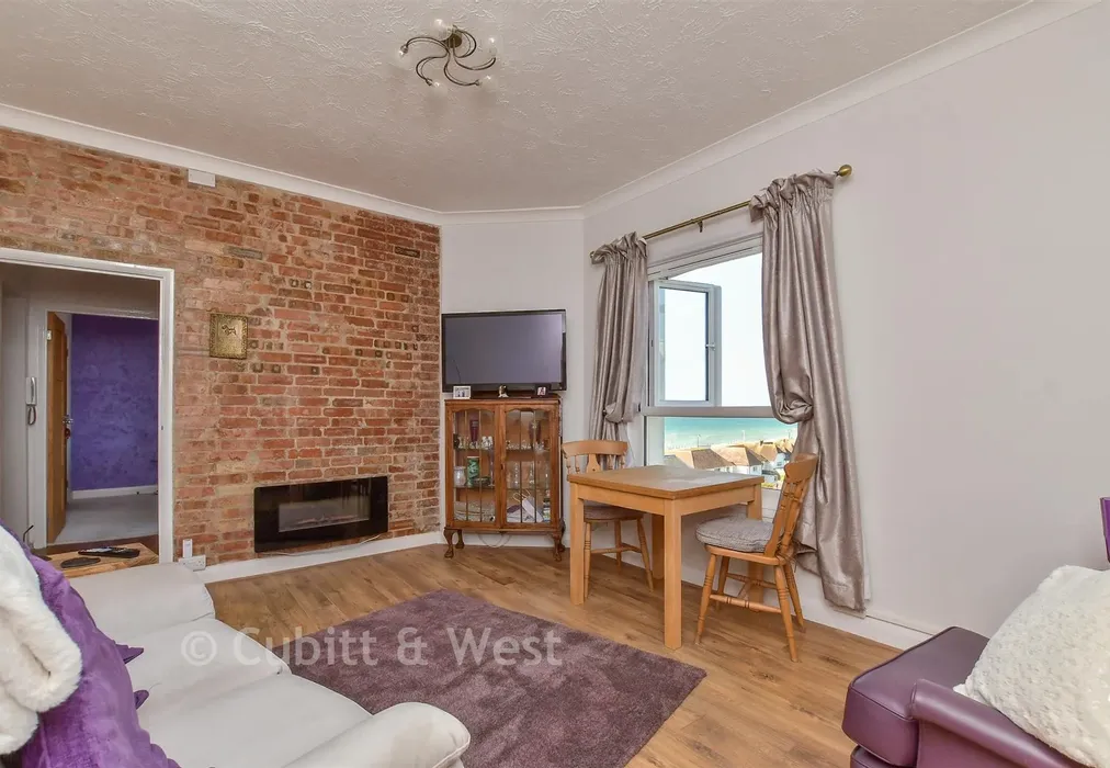 Lounge/ Dining Room - Grand Avenue, Worthing, West Sussex - Wards of Kent