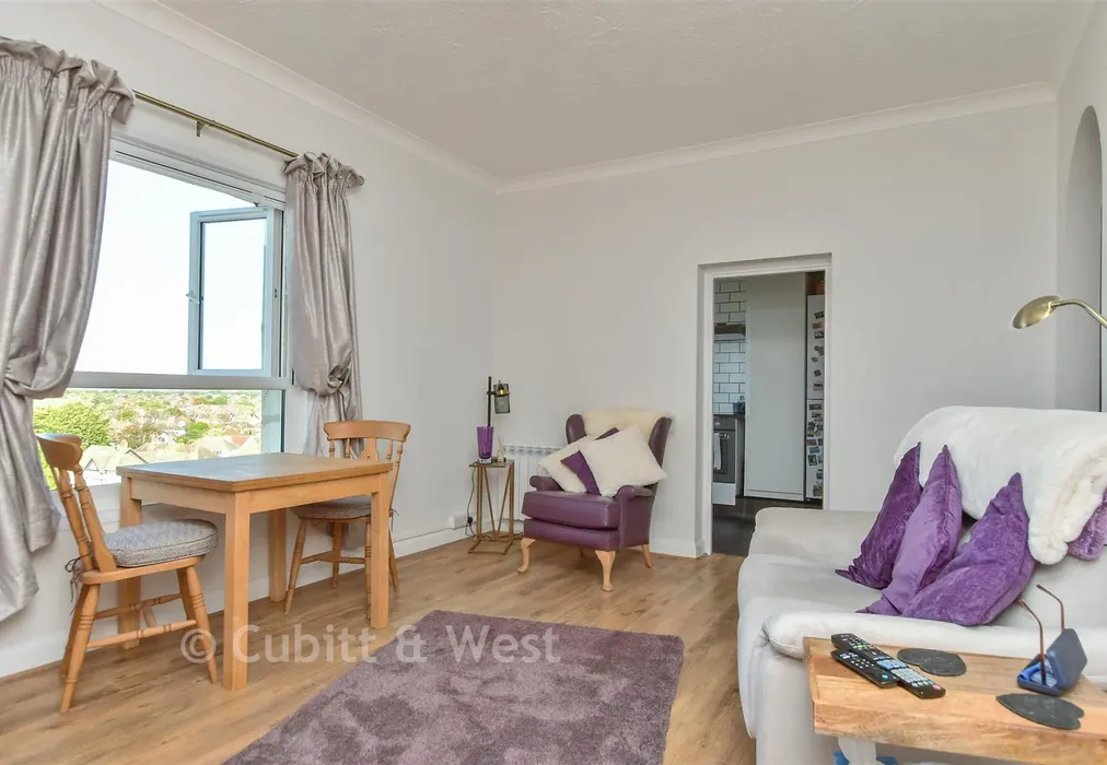 Lounge/ Dining Room - Grand Avenue, Worthing, West Sussex - Wards of Kent