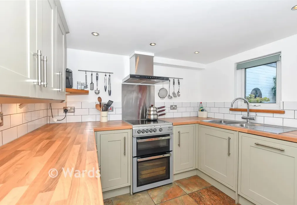 Kitchen - Upper Denmark Road, Ashford, Kent - Wards of Kent