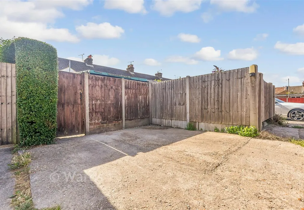 Driveway/Parking - Upper Denmark Road, Ashford, Kent - Wards of Kent