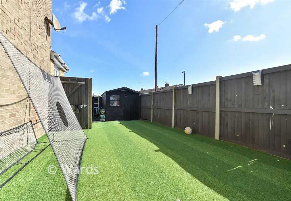 Side Garden - Hill Crescent, Aylesham, Canterbury, Kent - Wards of Kent