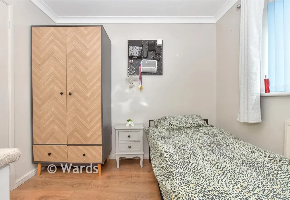 Bedroom 3 - Hill Crescent, Aylesham, Canterbury, Kent - Wards of Kent