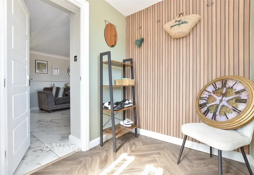 Internal Lifestyle Photograph - Hill Crescent, Aylesham, Canterbury, Kent - Wards of Kent