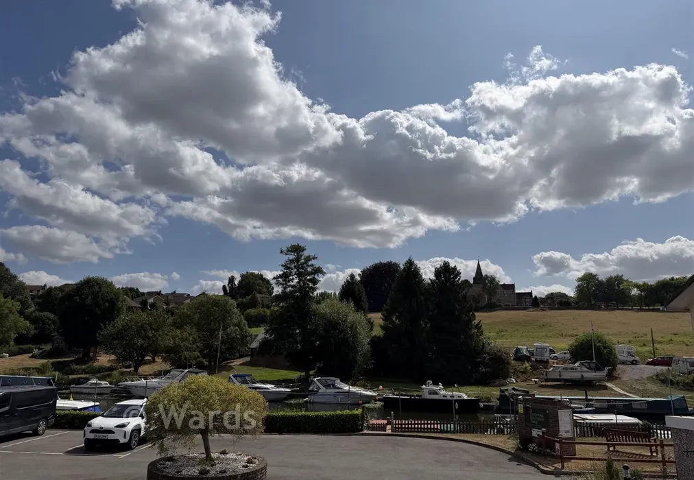 View - Riverside Park, Farleigh Bridge, East Farleigh, Kent - Wards of Kent