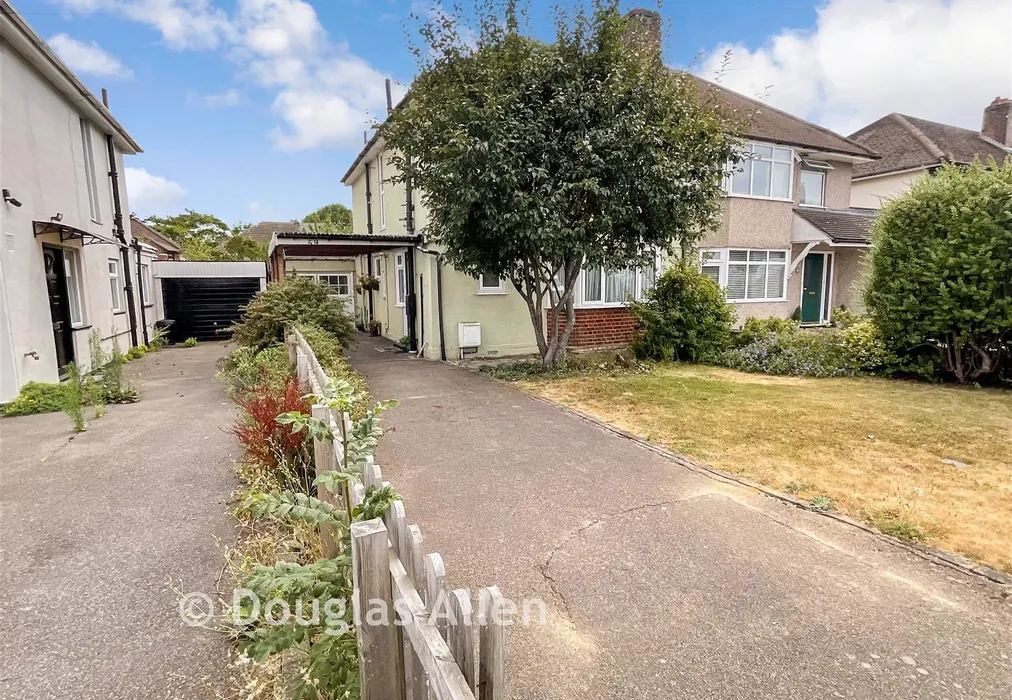Front - Warescot Road, Brentwood, Essex - Wards of Kent