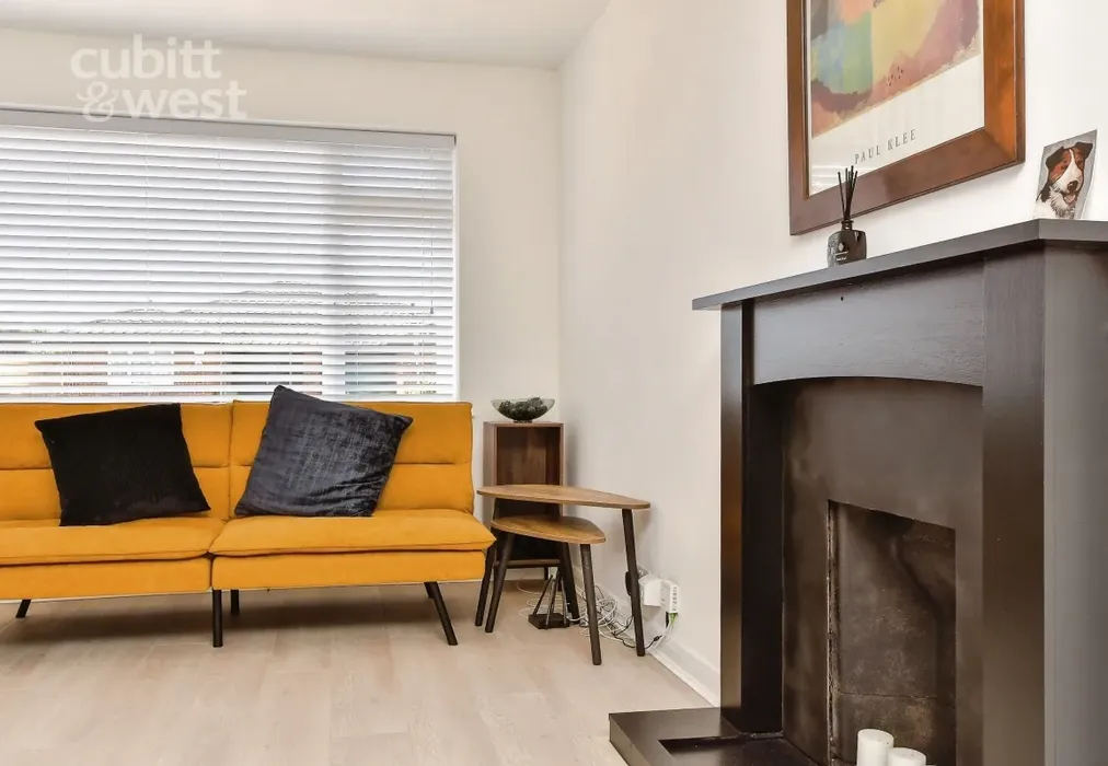 Lifestyle - Arundel Road, Peacehaven, BN10 - Wards of Kent
