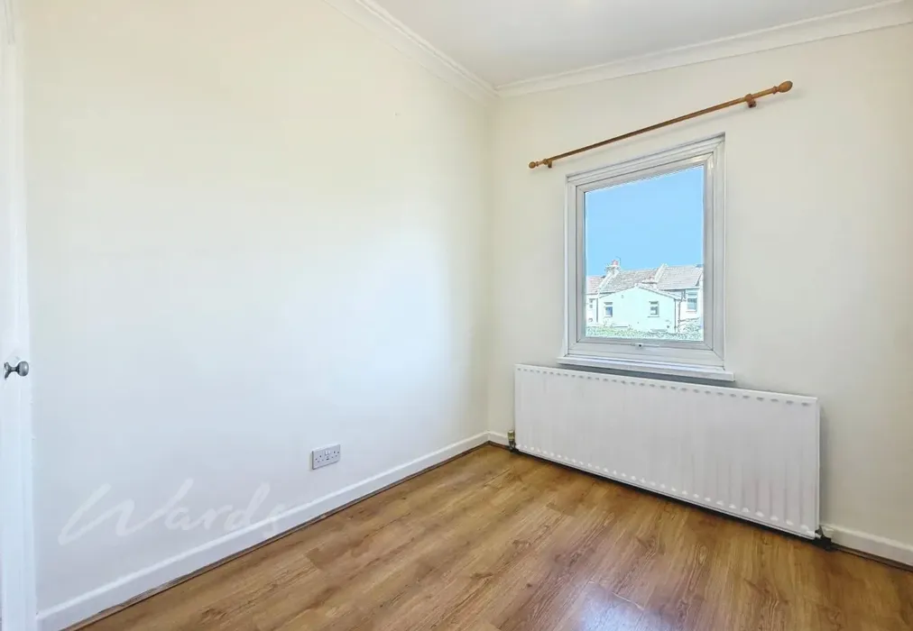 Bedroom 3 - St. Vincent's Road Dartford DA1 - Wards of Kent