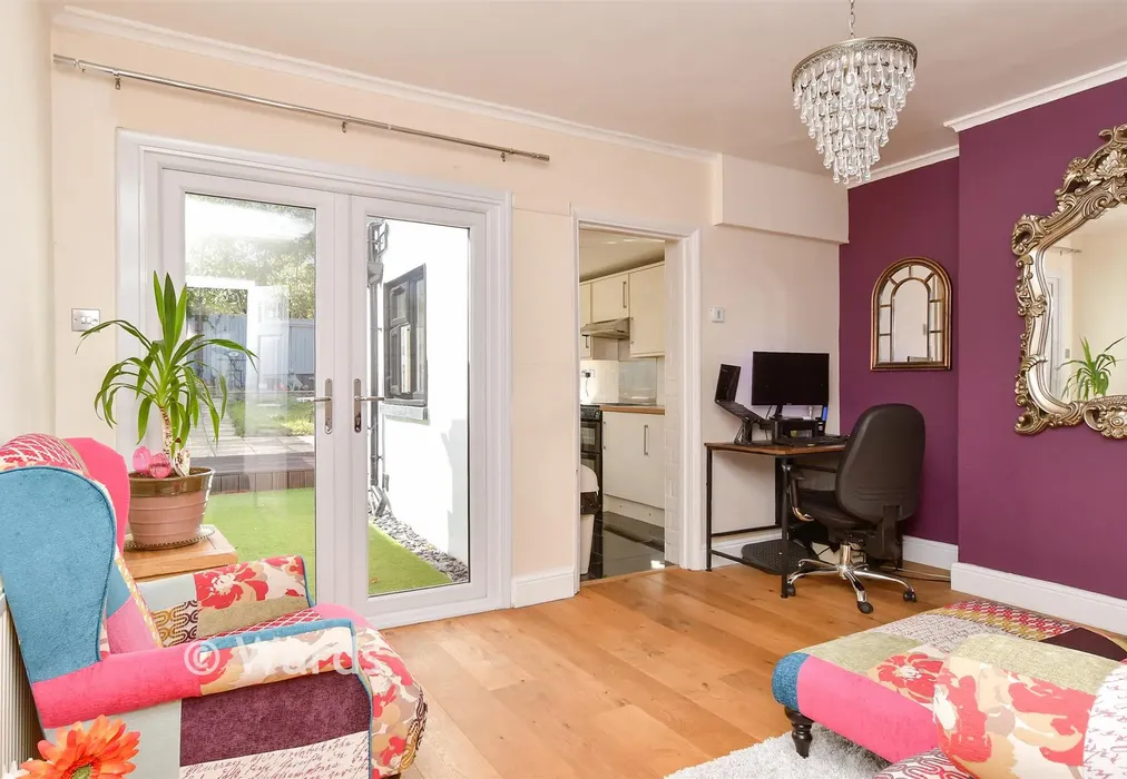 Dining Room - Pagitt Street, Chatham, Kent - Wards of Kent