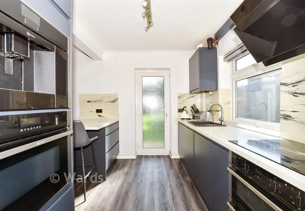 Kitchen - Wilberforce Road, Coxheath, Maidstone, Kent - Wards of Kent