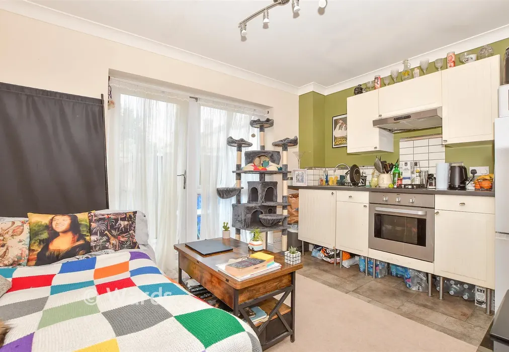 Kitchen - Western Road, Maidstone, Kent - Wards of Kent